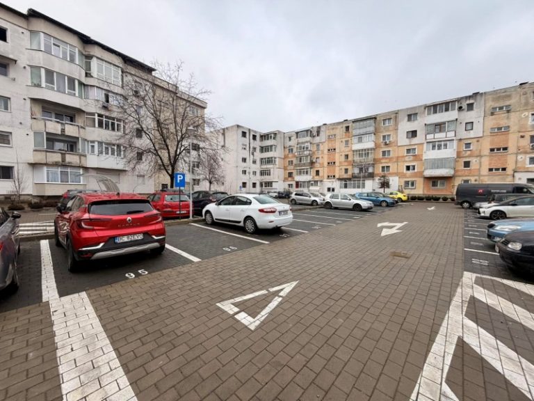Locuitorii din zona Martir Horia 1, chemați la licitație pentru parcări: 119 cereri pe 112 locuri disponibile!