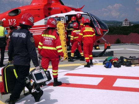 Foto.Video/Accident aviatic cu 5 victime, simulat pe Heliportul Spitalului Județean de Urgență (SJU) Bacău
