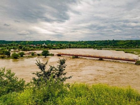 Avertizare hidrologică Cod Galben și Cod Portocaliu pentru județul Bacău