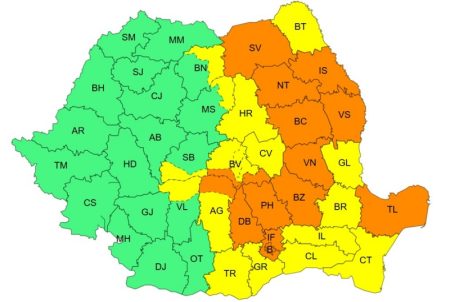 Cod portocaliu de furtună, vijelii și grindină în județul Bacău
