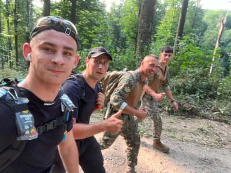 Test suprem de rezistență: jandarmi din IJJ Bacău, în top 10 la competiția de anduranță „Signal Foot March”