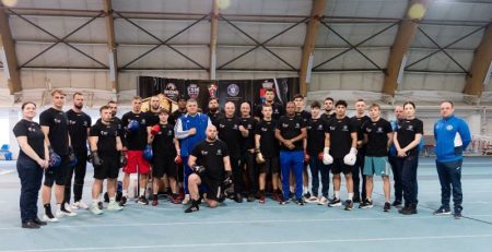 „Duelul” stilurilor la Bacău! Polițiștii și jandarmii intră în ring alături de campionii din Lotul Național la Cupa României de Box