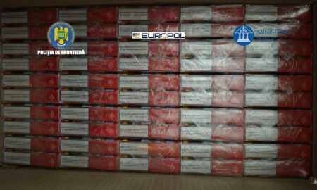Percheziții în Bacău și alte 7 zone din țară: grupare suspectată de contrabandă cu țigări, destructurată