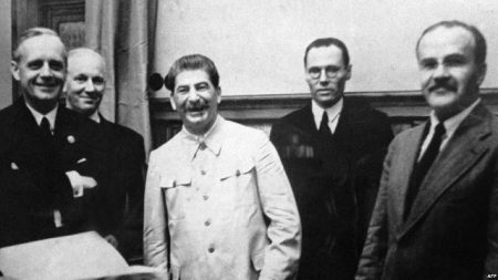 Un alt 23 August. Pactul Ribbentrop–Molotov: târgul oneros făcut pe seama poporului român