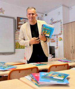Vrei să te implicit în viitorul elevilor? Primarul Bacăului caută reprezentanți în Consiliile de Administrație ale școlilor 1 811616767 4327019760897010 4895635018762398915 n