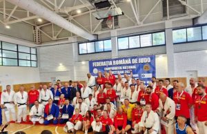 Campionii naționali Simona Aruș și Constantin Cremene (CSM Bacău) vor reprezenta România la Campionatul Mondial de Judo pentru Veterani 3 Echipa națională de judo la Campionatul Național de Veterani.