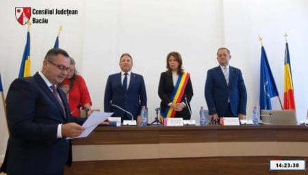 Ida Vlad și Nicolae-Cătălin Hazaparu depun jurământul.