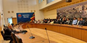 Măsuri stabilite de Comitetul Județean pentru Situații de Urgență Bacău în cazul podului de la Ciobănuș, de pe DN 12A 1 Sedinta Comitetului pentru Situații de Urgență Bac, discuții despre podul de la Ciobănuș.