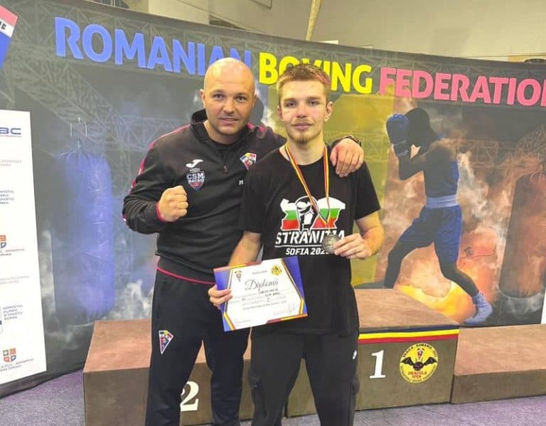Performanță de aur pentru boxul băcăuan: Vasile Scalco (CSM Bacău) este noul campion național U23 la categoria 60 kg