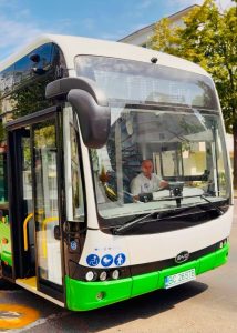 Oportunitate de angajare în Bacău: Societatea de Transport Public caută șoferi pentru noua flotă de autobuze electrice