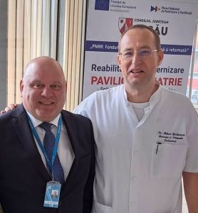 Recunoaștere la nivel înalt pentru dr. Mihai Galinescu la deschiderea „Zilelor Chirurgiei Pediatrice Băcăuane” 3 Recunoaștere la nivel înalt pentru dr. Mihai Galinescu la deschiderea „Zilelor Chirurgiei Pediatrice Băcăuane”