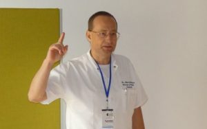 Recunoaștere la nivel înalt pentru dr. Mihai Galinescu la deschiderea „Zilelor Chirurgiei Pediatrice Băcăuane” 1 Recunoaștere la nivel înalt pentru dr. Mihai Galinescu la deschiderea „Zilelor Chirurgiei Pediatrice Băcăuane”