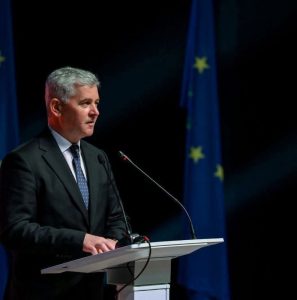 Dărmănești: Manifestări dedicate Zilei Armatei Române și eroilor neamului