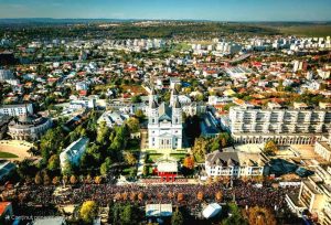 Peste 300.000 de pelerini sunt așteptați la Iași de Sfânta Parascheva. Jandarmeria anunță măsuri stricte de siguranță și un culoar unic de acces 1 FB IMG 1729000398378