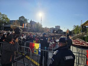 Peste 300.000 de pelerini sunt așteptați la Iași de Sfânta Parascheva. Jandarmeria anunță măsuri stricte de siguranță și un culoar unic de acces 3 FB IMG 1729000417332 1