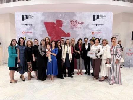 Video/ASFANU a obținut premiul II la Gala Societății Civile. Familiile numeroase din Neamț și Bacău, reprezentate la București