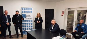 Cum să spui „NU” corupției și să nu cazi în ispită: lecția primită de instructorii auto și viitorii șoferi din Bacău de la ofițerii DGA