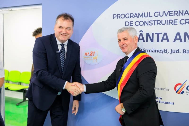 Dărmănești, orașul fără datorii: 78% din buget merge la investiții — interviu cu primarul Constantin Toma 8 Dărmănești, orașul fără datorii: 78% din buget merge la investiții — interviu cu primarul Constantin Toma