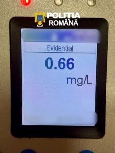Patru infracțiuni dintr-o lovitură: a furat o mașină, s-a îmbătat, a făcut accident și a băgat un om în spital 2 WhatsApp Image 2026 10 106 at 13.30.01