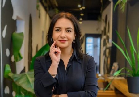 Prefectul de Bacău, Andreea Negru, așteaptă hotărârea de guvern