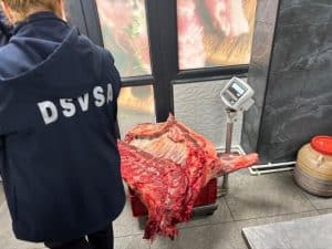 Carne confiscată și valuri de amenzi în supermarketurile și cantinele din Bacău după controalele inspectorilor sanitari 1 Carne confiscată și valuri de amenzi în supermarketurile și cantinele din Bacău după controalele inspectorilor sanitari